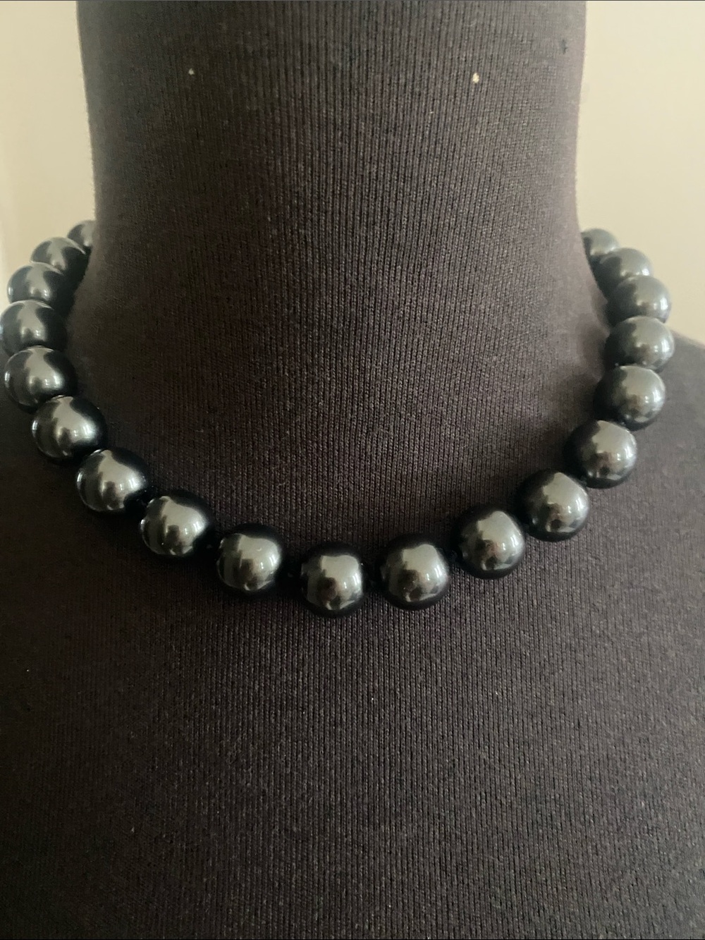 Masami Black Shell Pearls With 14kt Clasp